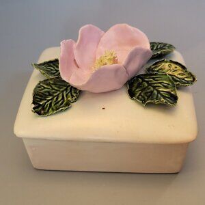 Decorative Ceramic Trinket Box With Floral Design & Lid